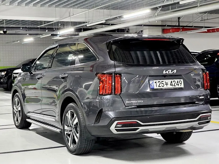 Kia Sorento — фото 6