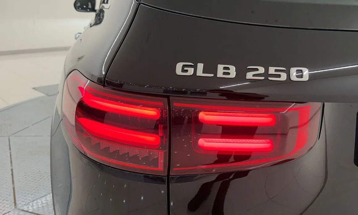 Mercedes-Benz GLB-Class — фото 4