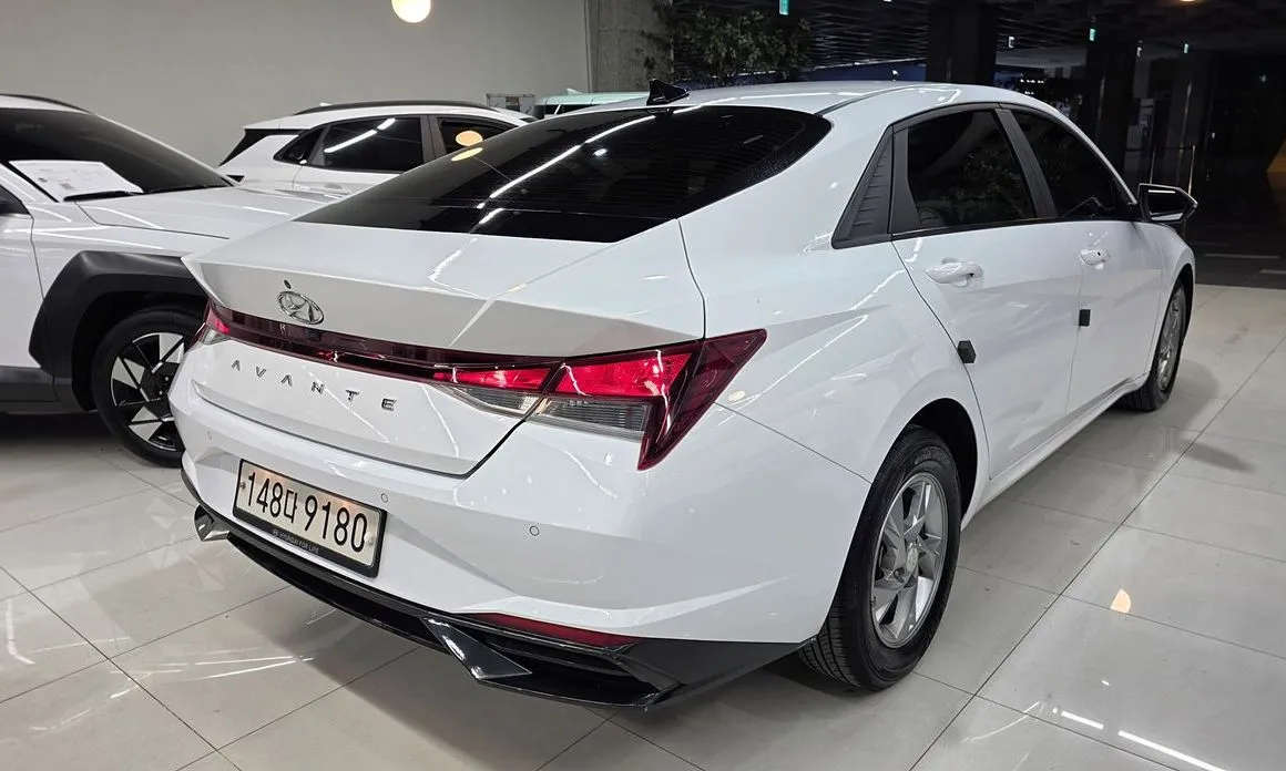 Hyundai AVANTE 2021 из KR, фото 4