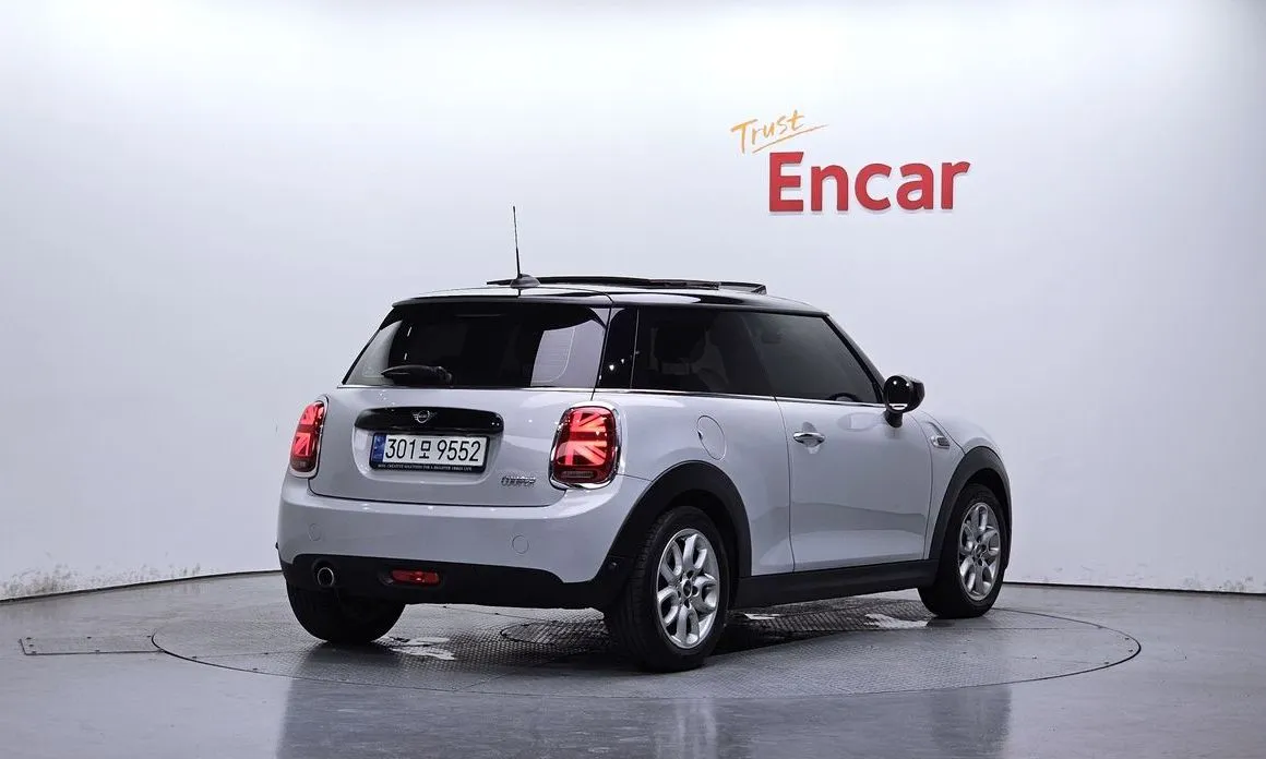 Mini Cooper 2021 из KR, фото 2