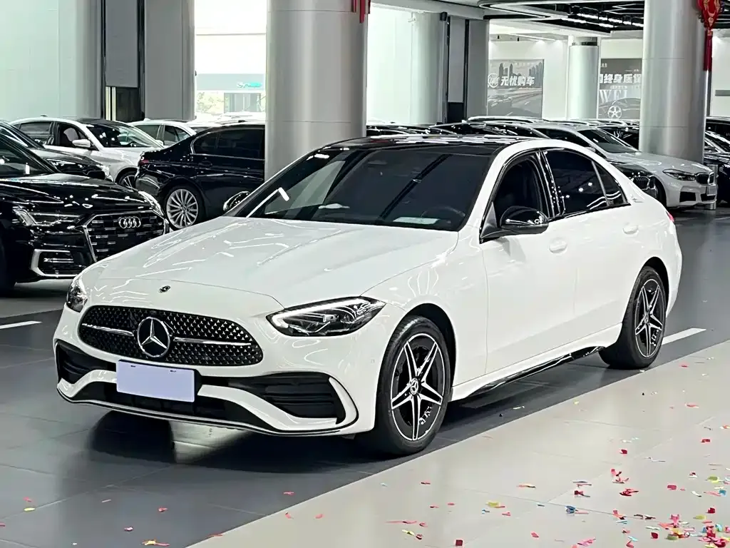 Mercedes-Benz C-Class — фото 1
