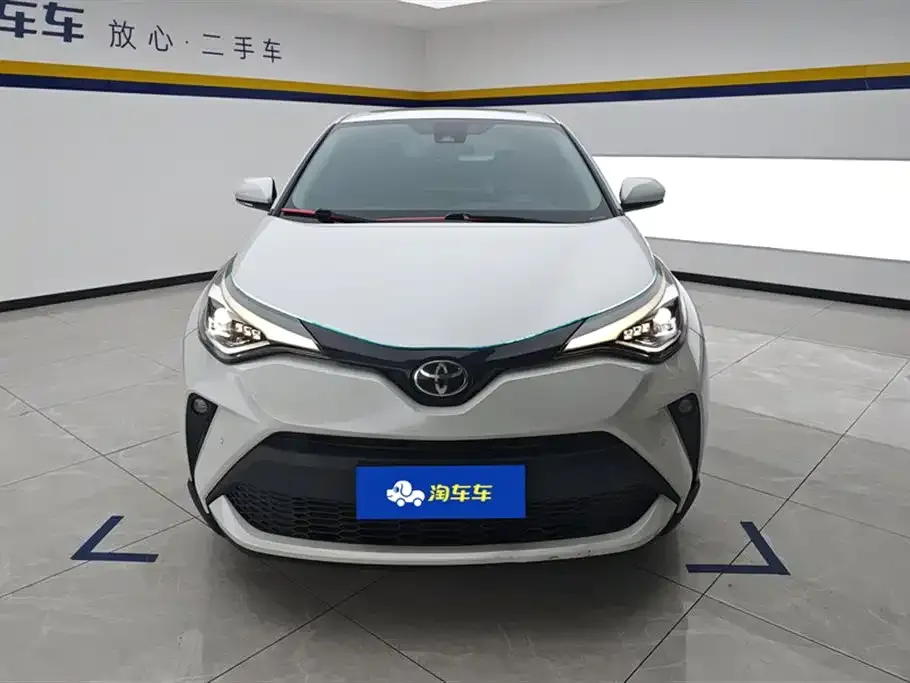 Toyota C-HR 2024 из CN, фото 2