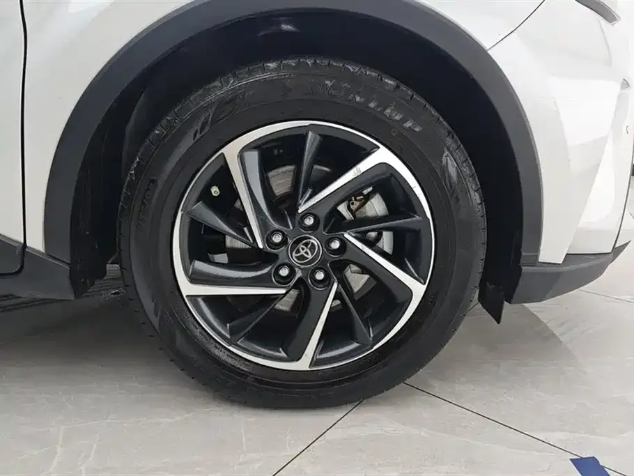 Toyota C-HR 2024 из CN, фото 4
