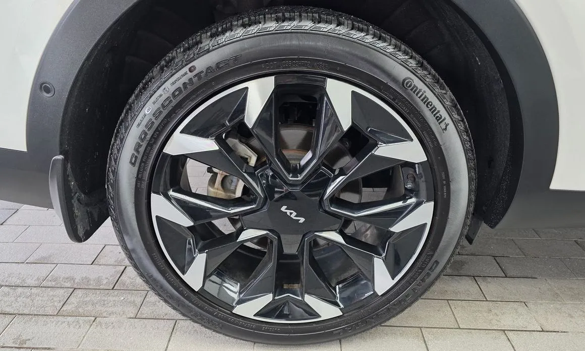 Kia Sorento — фото 7