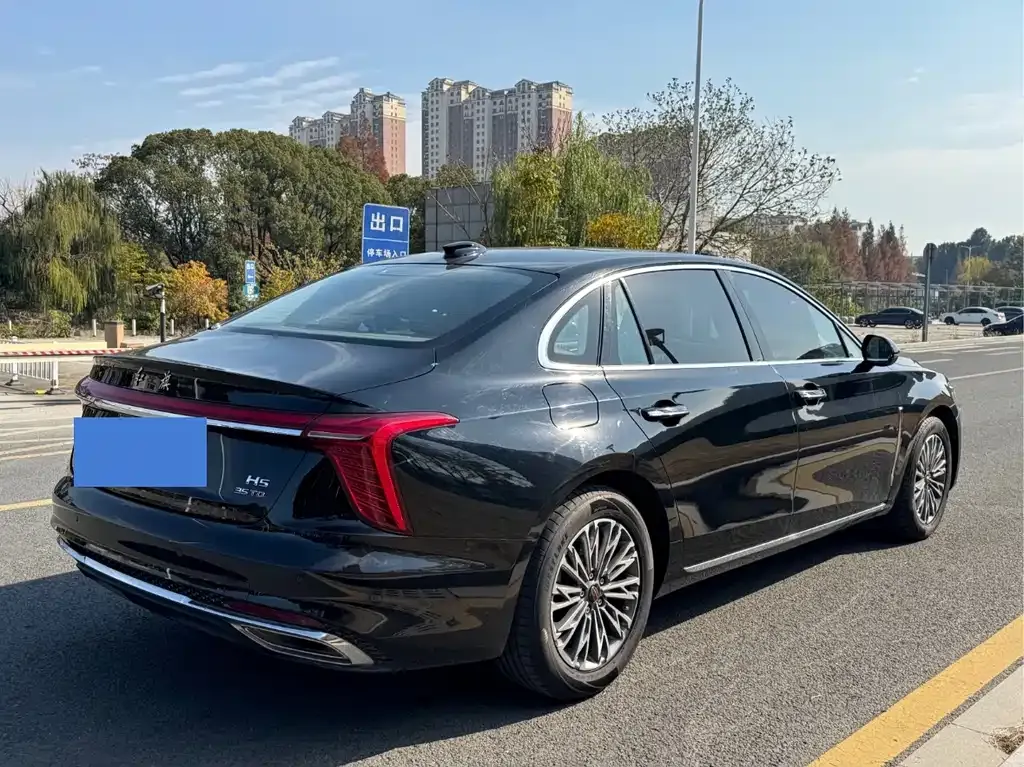 Hongqi H5 — фото 9