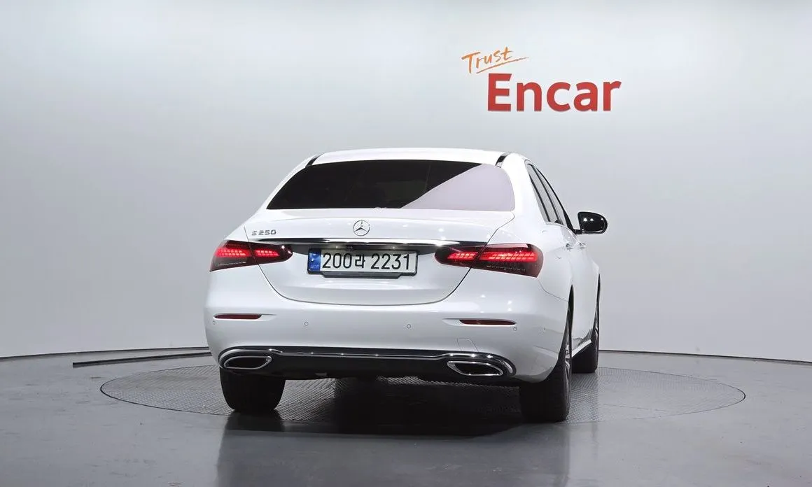 Mercedes-Benz E-Class 2021 из KR, фото 4