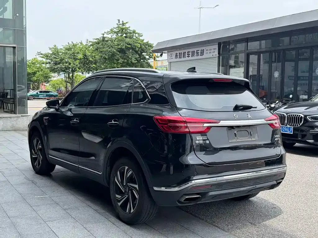 Hongqi HS5 — фото 9
