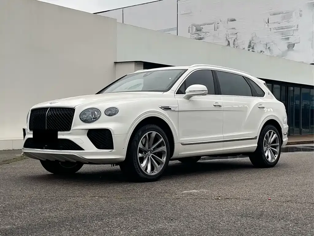 Bentley Bentayga — фото 1
