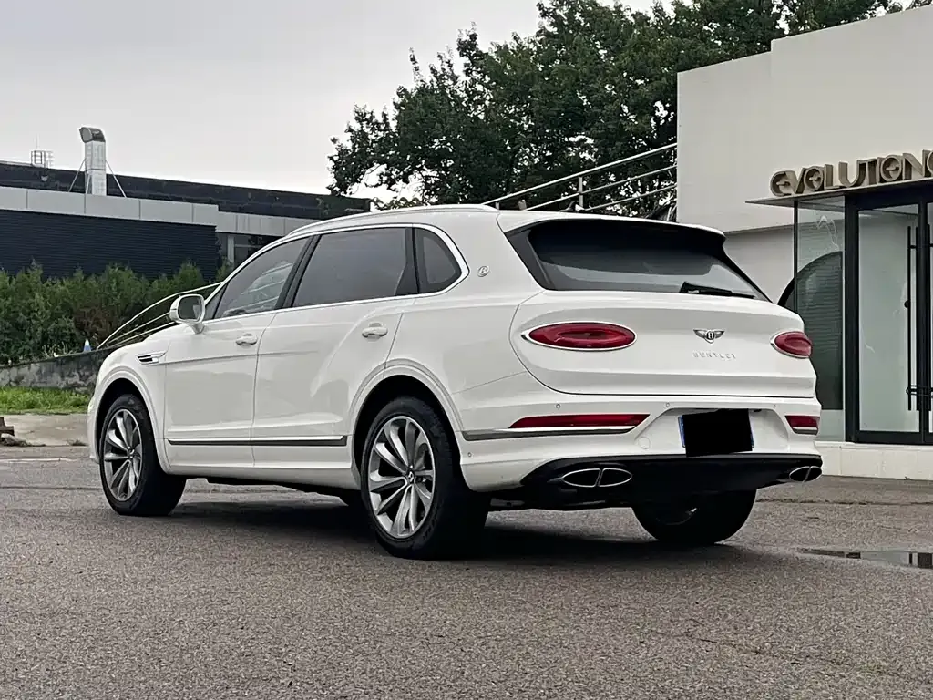 Bentley Bentayga — фото 6