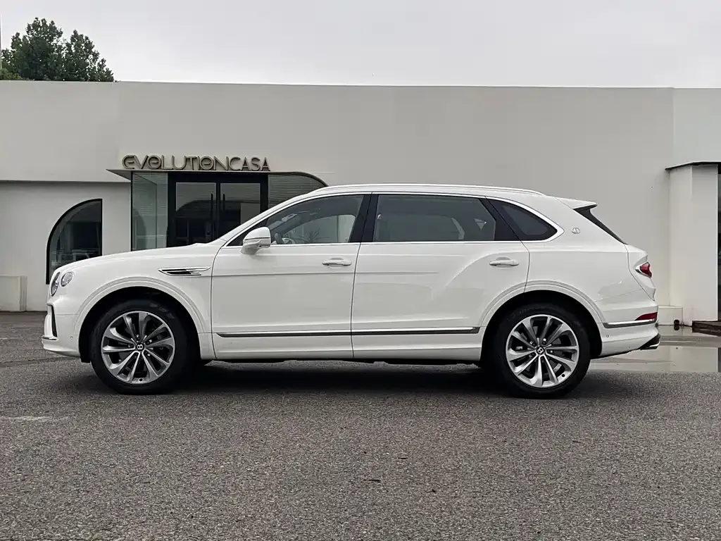 Bentley Bentayga — фото 8