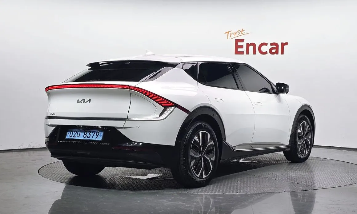 Kia EV6 — фото 7