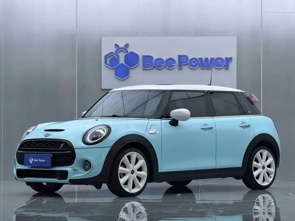 MINI Cooper (3-door) — фото 1