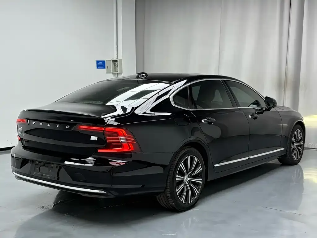 Volvo S90 PHEV — фото 7