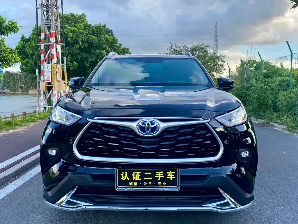 Toyota Highlander — фото 5