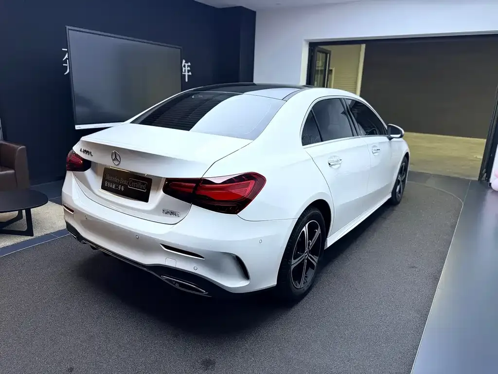Mercedes-Benz A-Class — фото 6