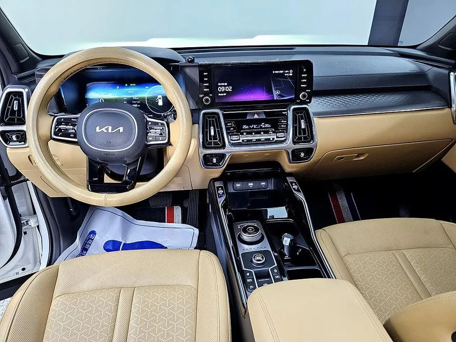 Kia Sorento — фото 7