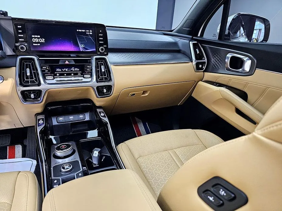 Kia Sorento — фото 10