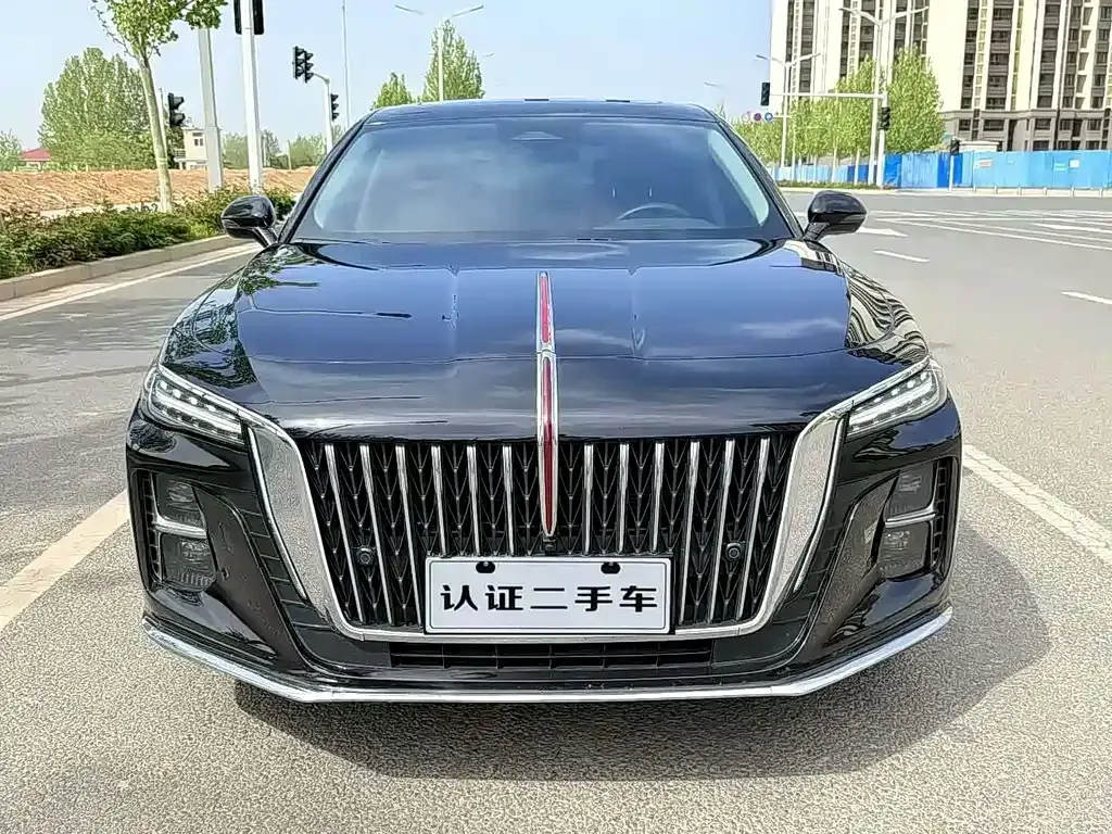Hongqi H5 — фото 1