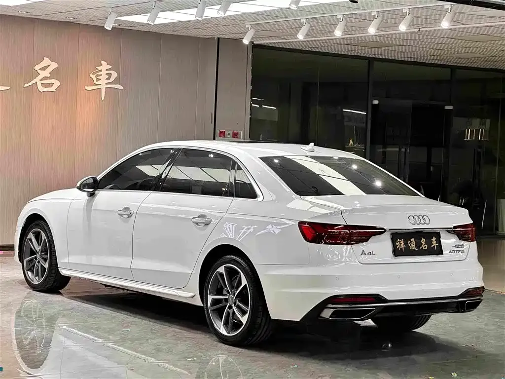 Audi A4L — фото 6