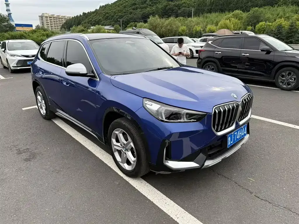 BMW X1 — фото 8