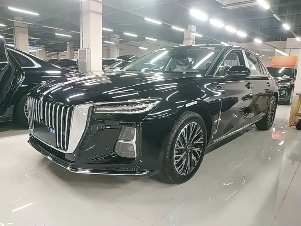Hongqi H5 — фото 1