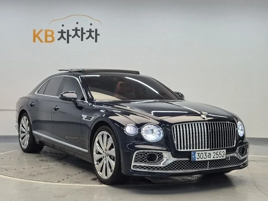 Bentley Flying Spur 2022 из KR, фото 4