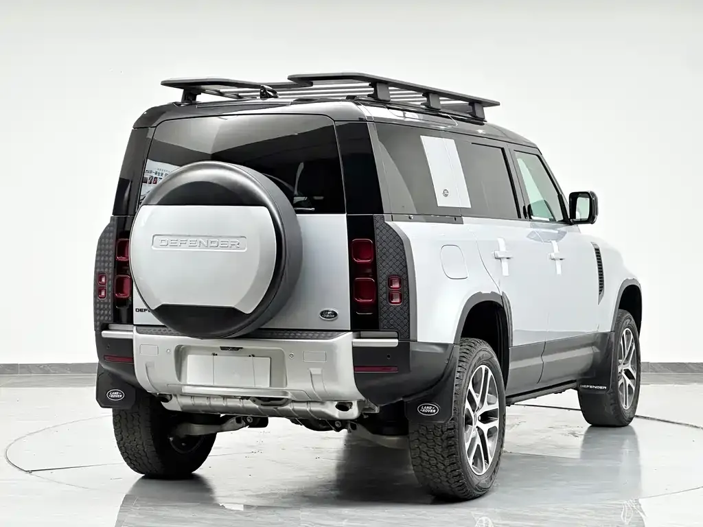 Land Rover Defender — фото 9