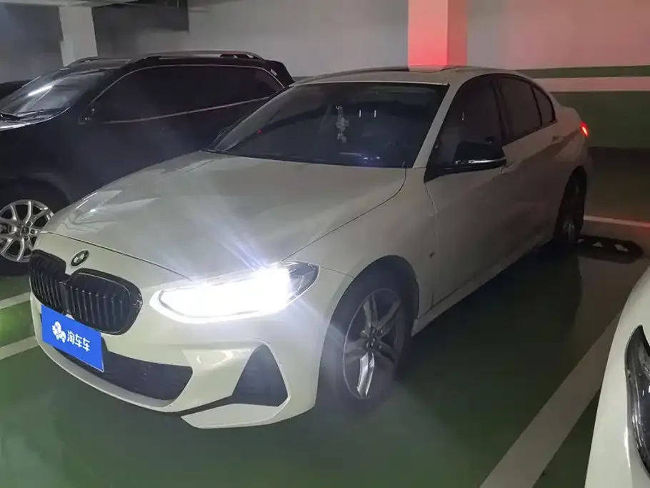 BMW 1 Series — фото 1