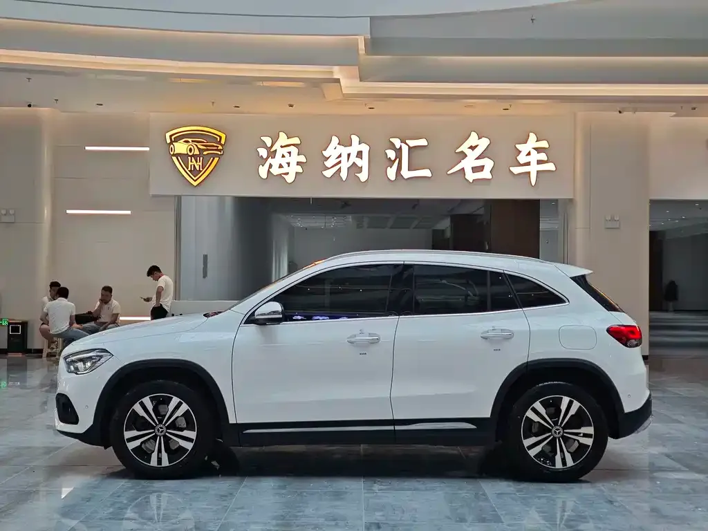 Mercedes-Benz GLA — фото 7