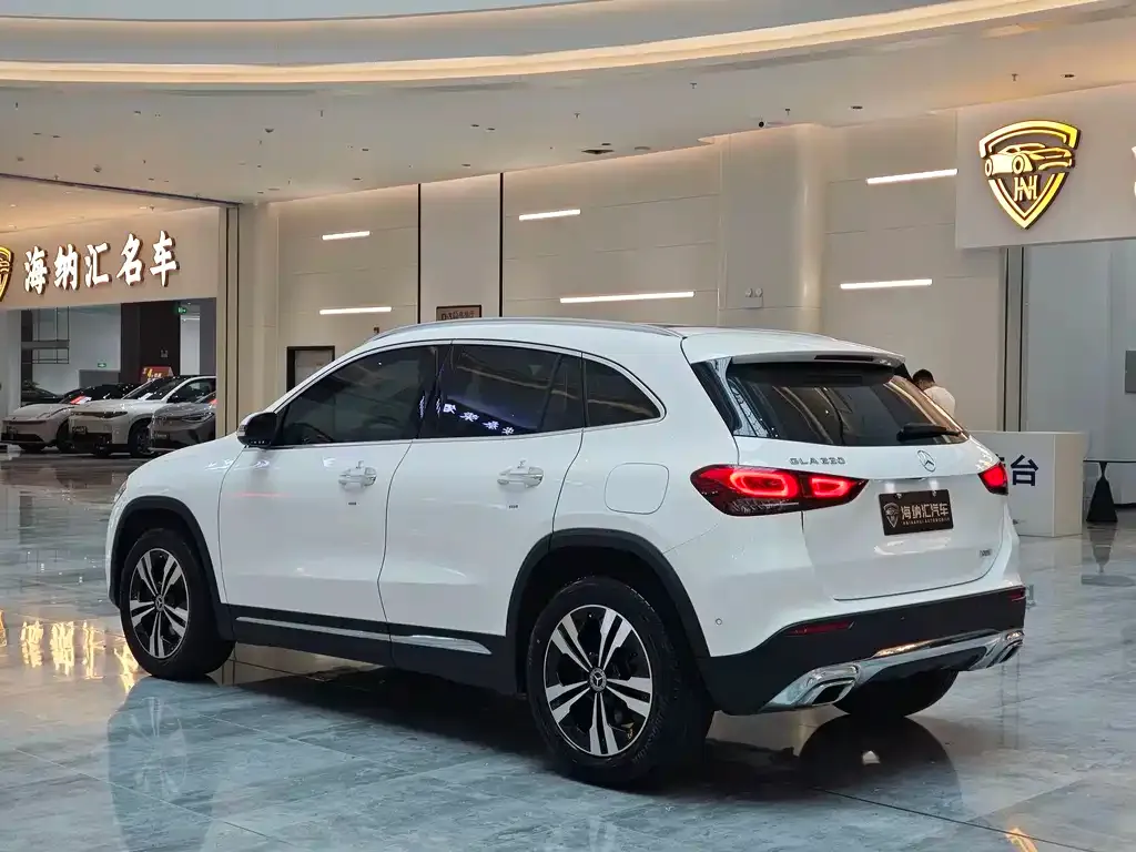 Mercedes-Benz GLA — фото 2