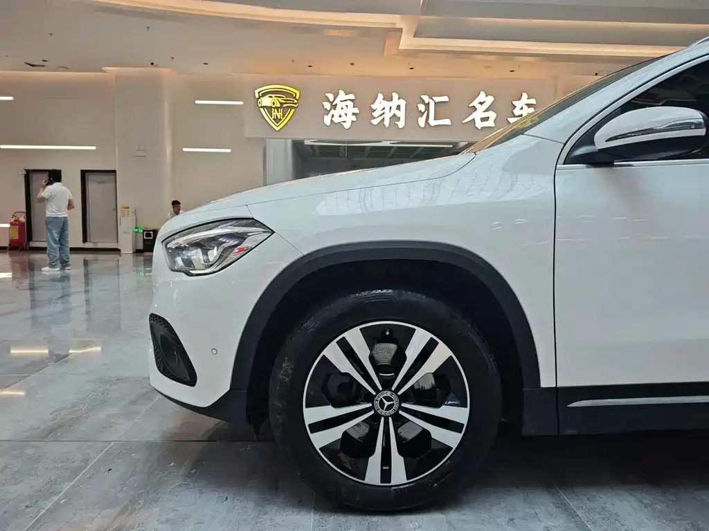 Mercedes-Benz GLA — фото 5