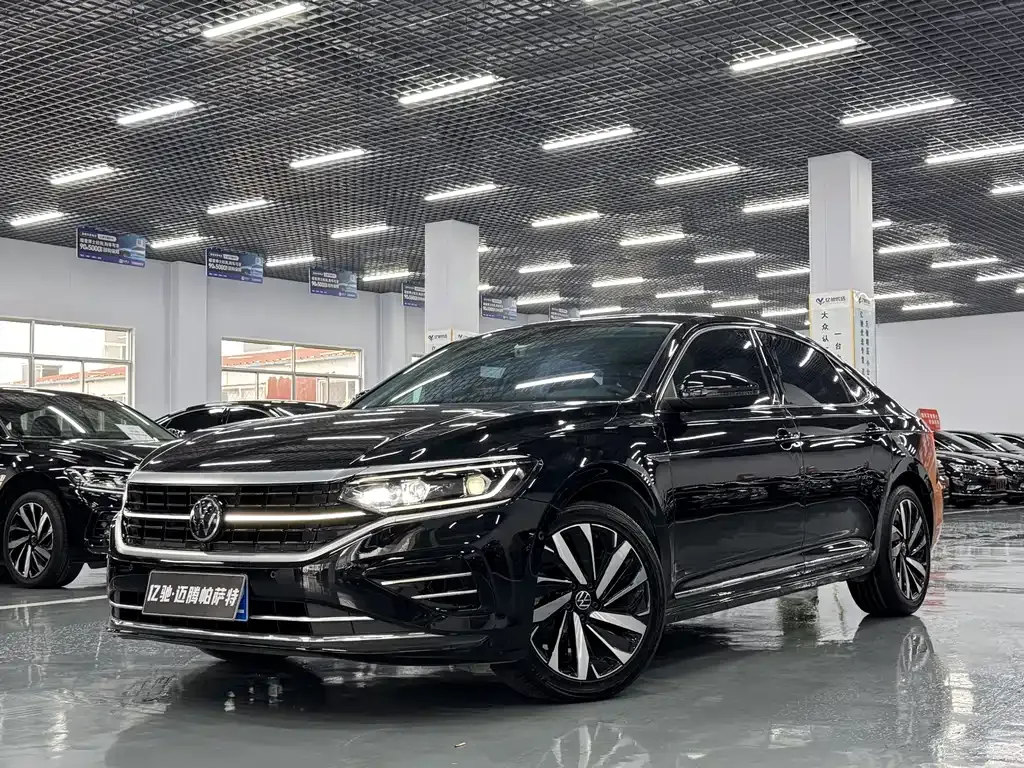 Volkswagen Passat — фото 1