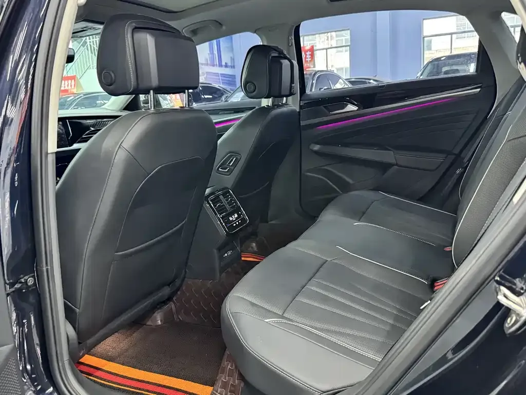 Volkswagen Passat — фото 2