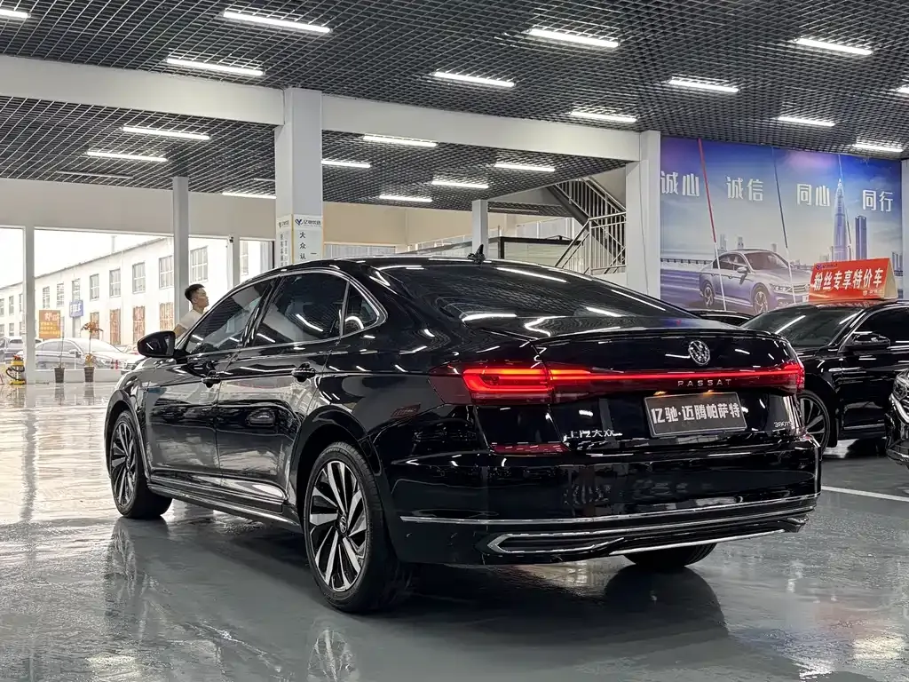 Volkswagen Passat — фото 5