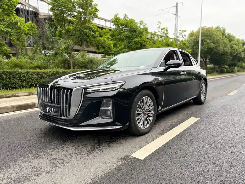 Hongqi H5 — фото 1