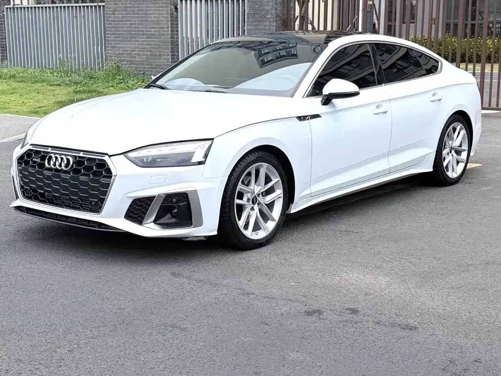 Audi A5 (Import) — фото 1