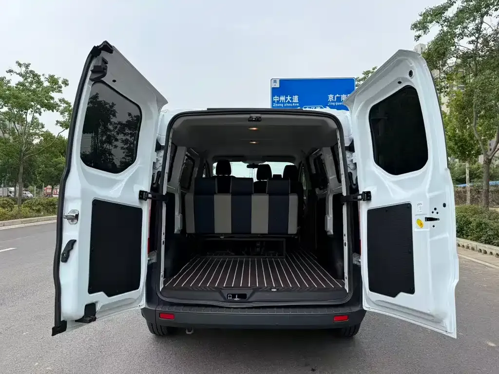 Ford Transit 2021 из CN, фото 10