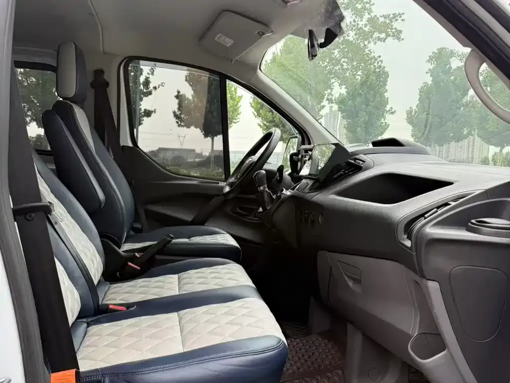 Ford Transit 2021 из CN, фото 2