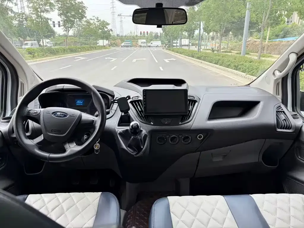 Ford Transit 2021 из CN, фото 6