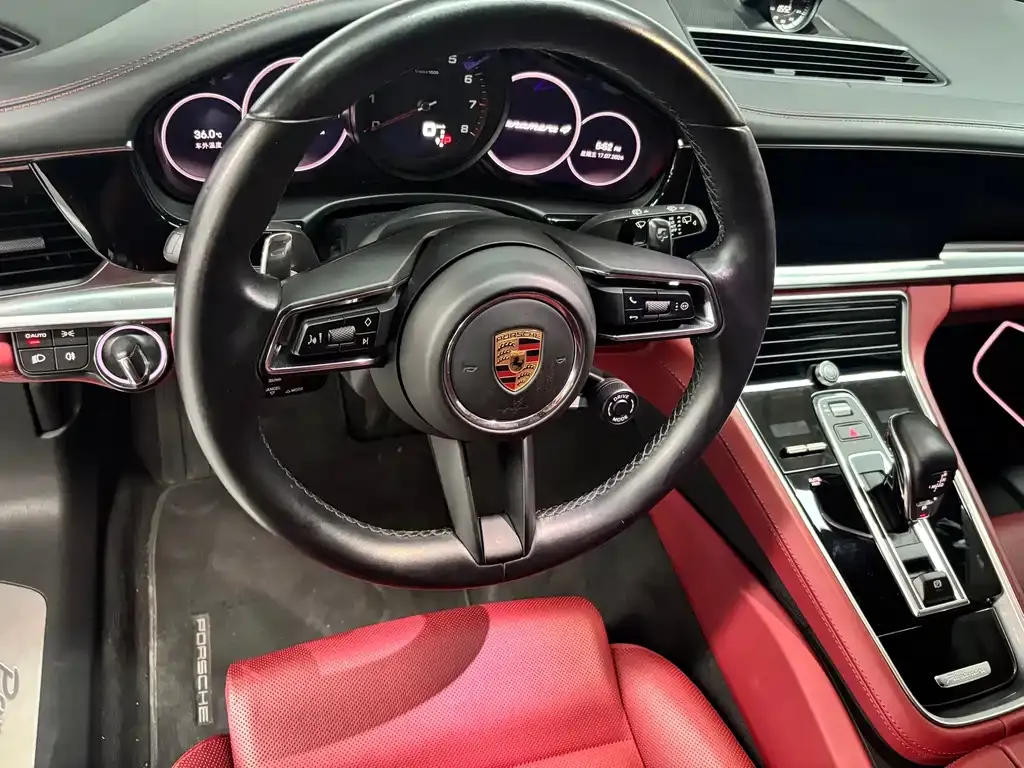 Porsche Panamera — фото 10