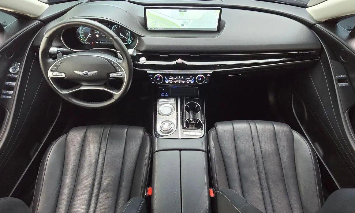 Genesis G80 — фото 10