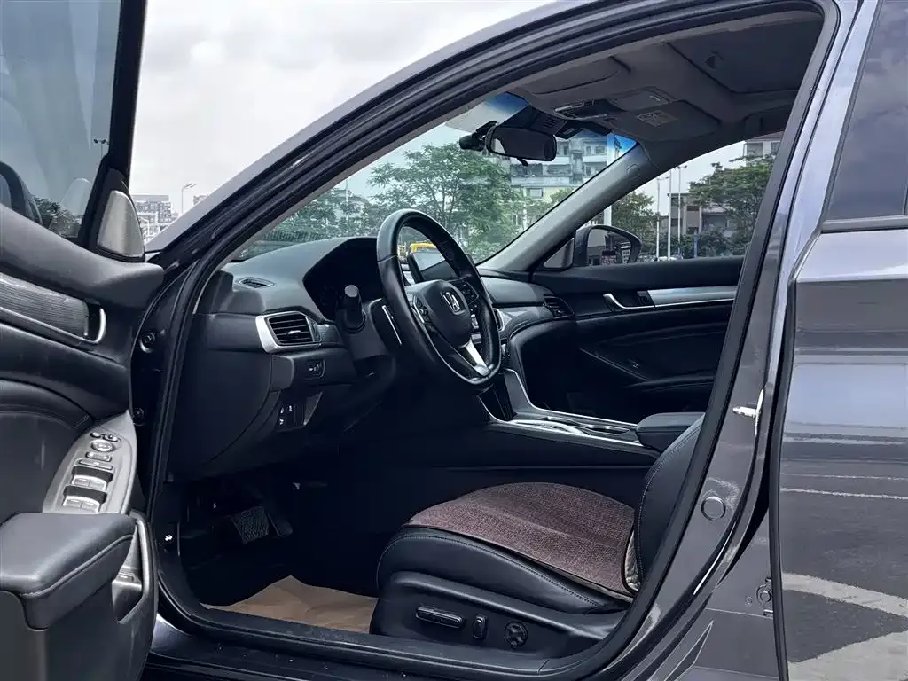 Honda Accord — фото 3