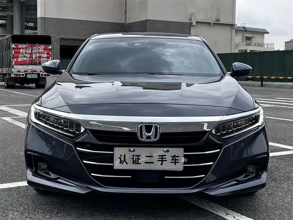 Honda Accord — фото 7