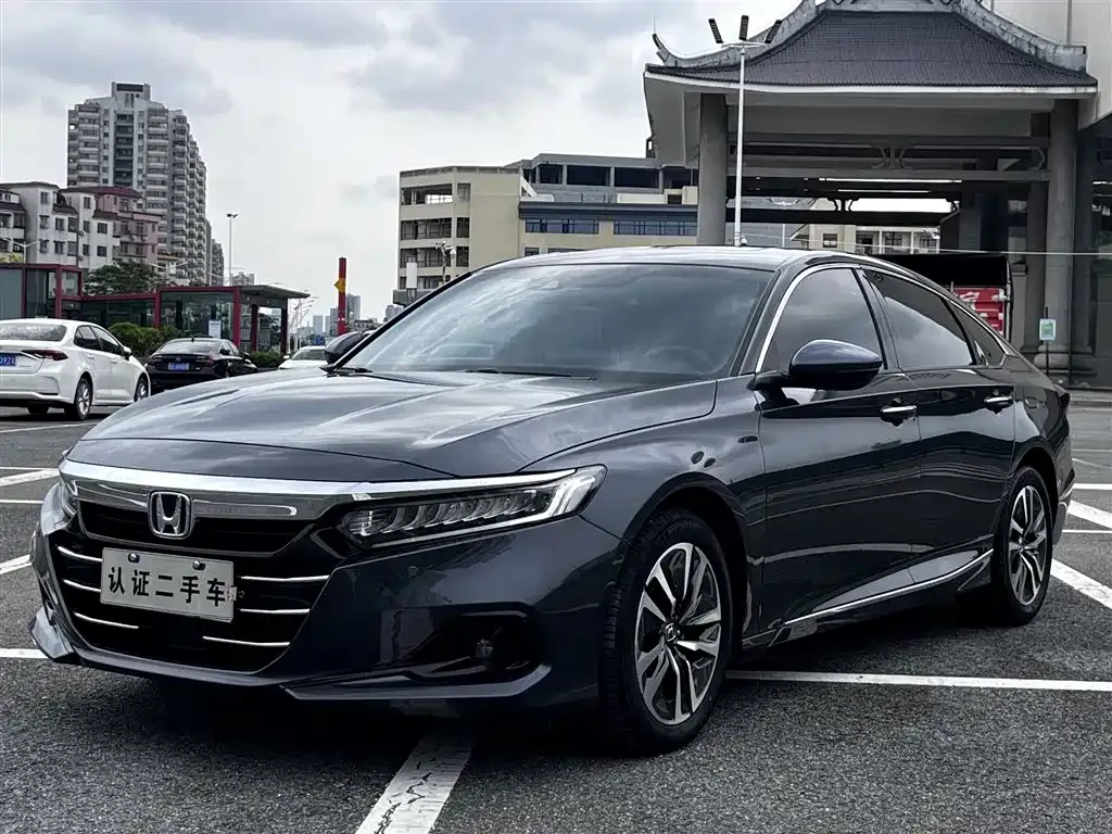 Honda Accord — фото 9