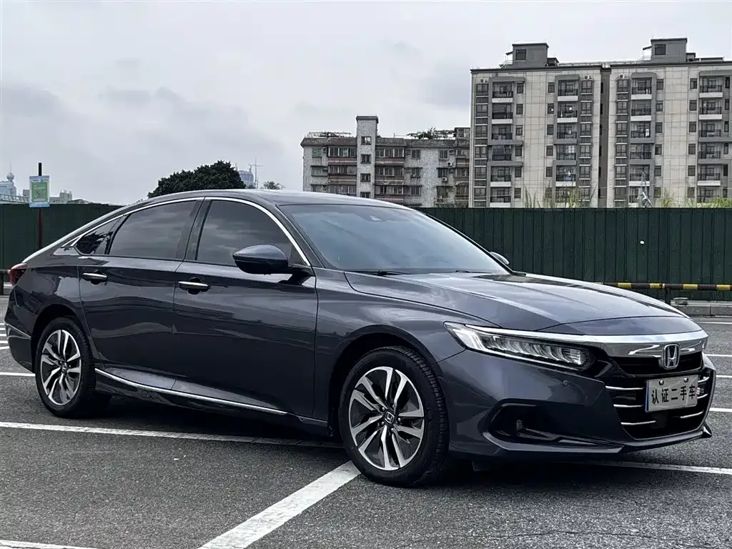 Honda Accord — фото 6