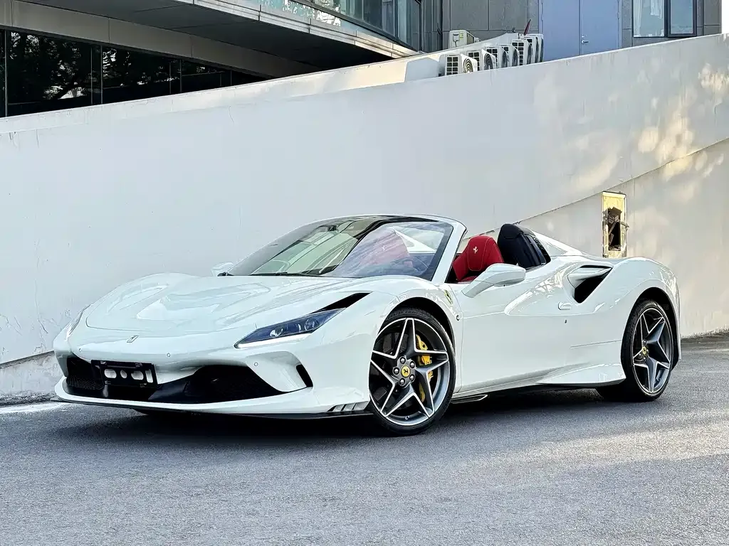 Ferrari F8 — фото 1
