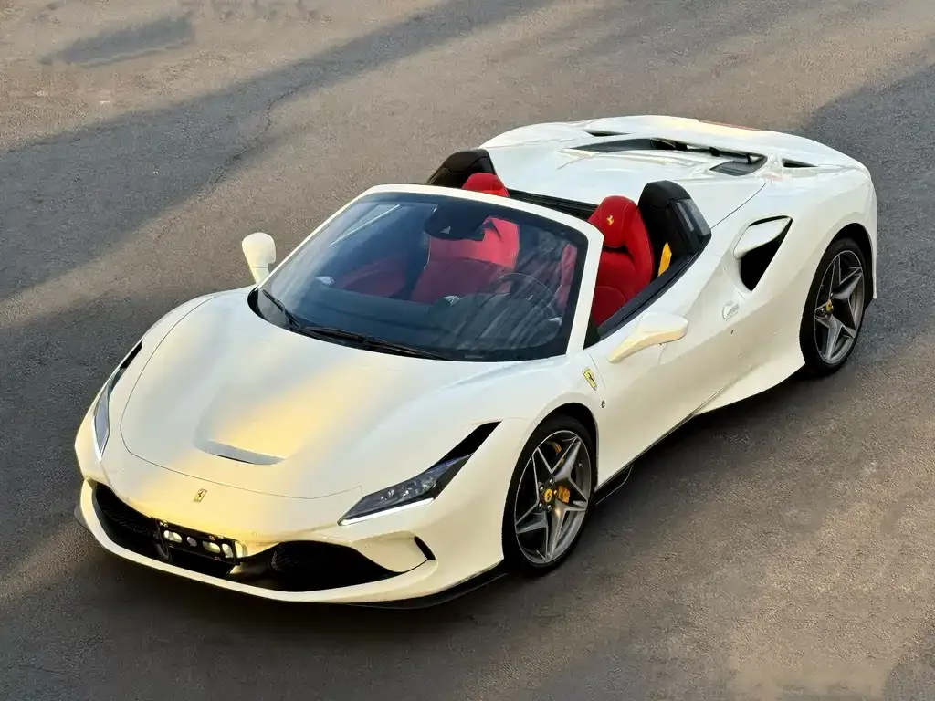 Ferrari F8 — фото 10