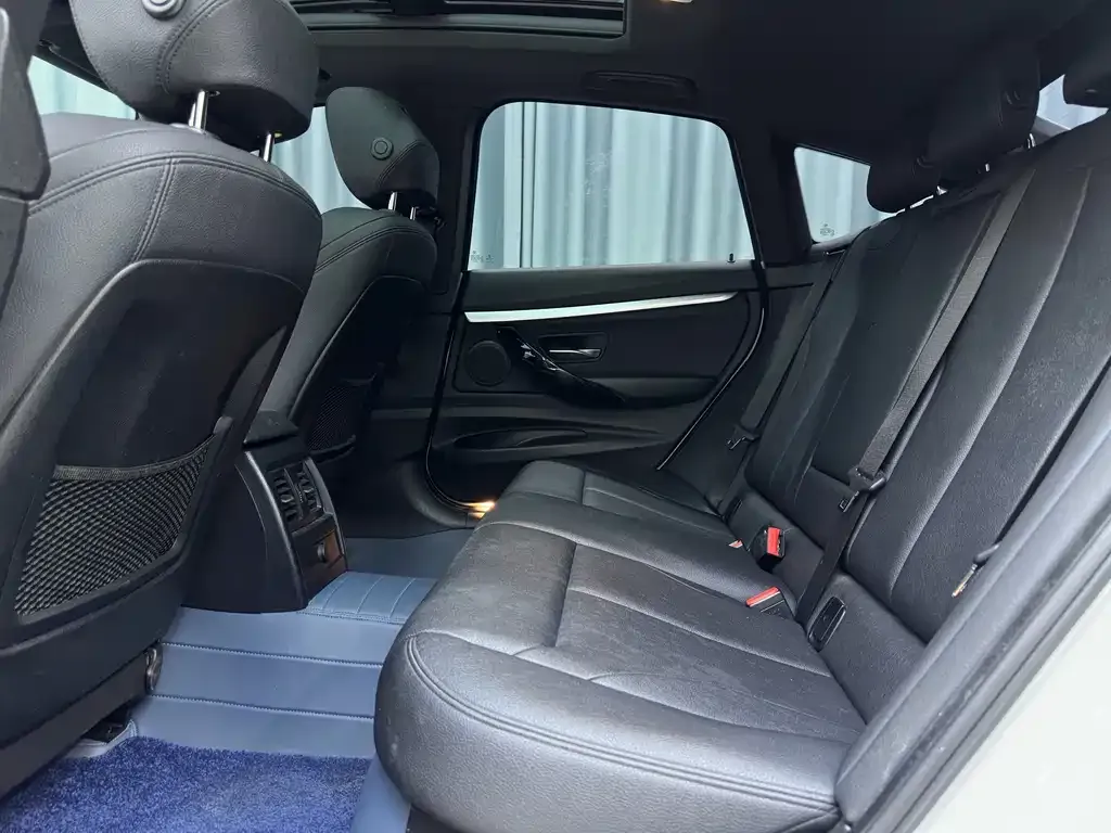 BMW 3 Series GT — фото 3