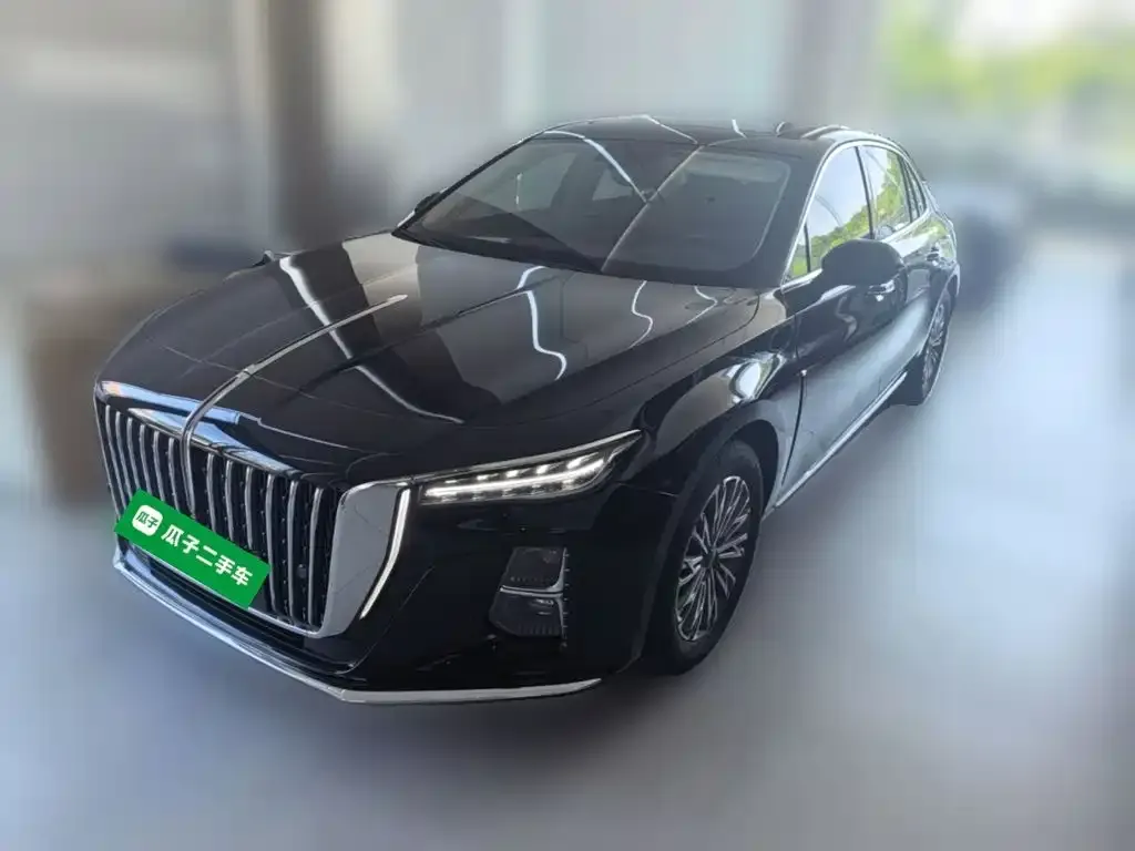 Hongqi H5 — фото 1