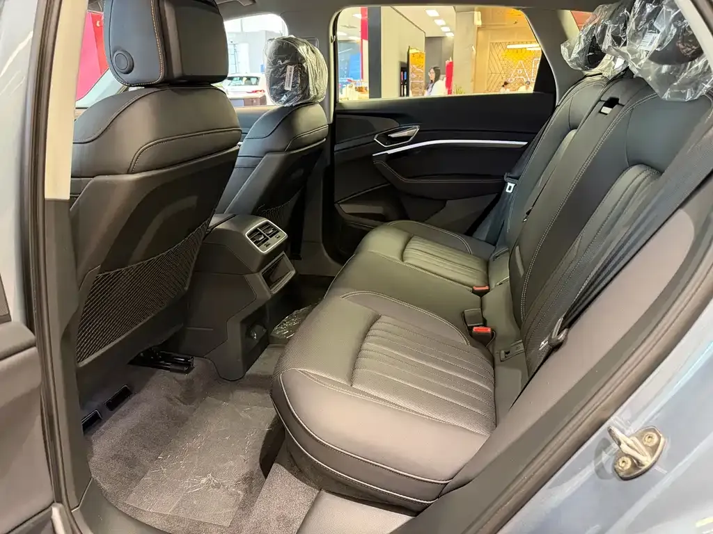 Audi e-tron 2026 из CN, фото 7